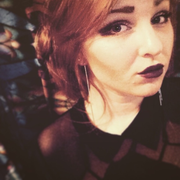 Meet your posher! - Picture 7 of 7